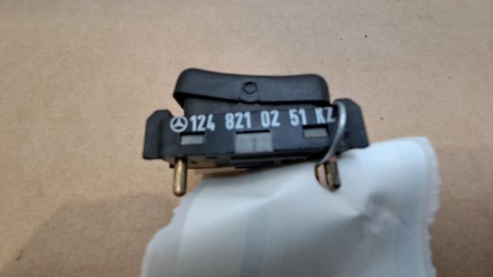 Switch Mercedes E-Klasse