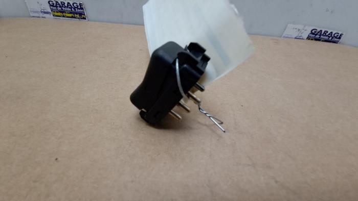 Switch Mercedes E-Klasse