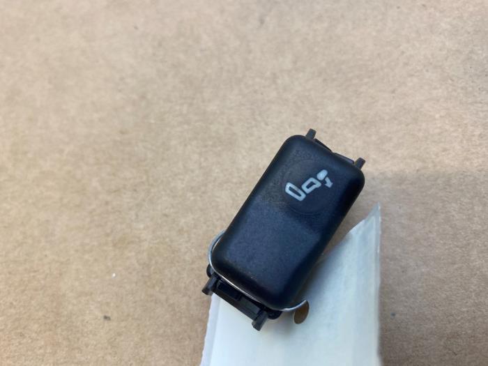 Switch Mercedes E-Klasse