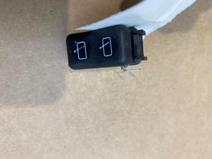 Switch Mercedes E-Klasse