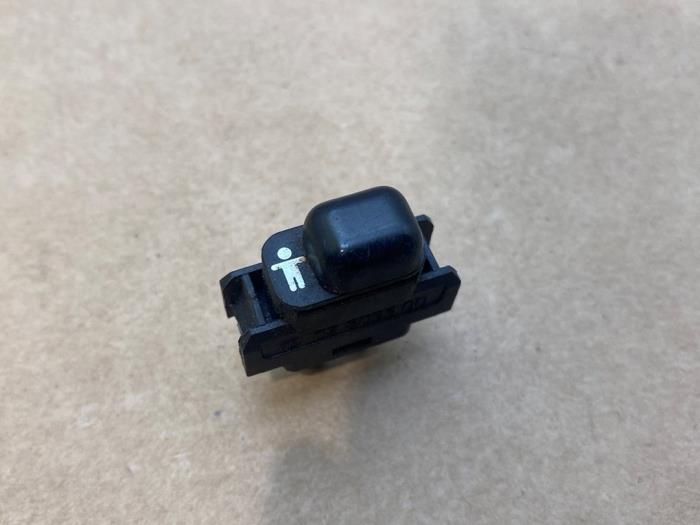 Switch Mercedes E-Klasse