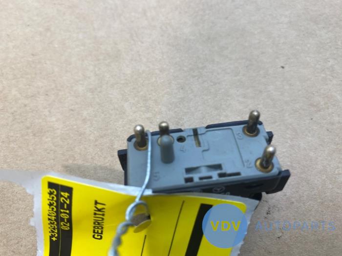 Electric window switch Mercedes E-Klasse