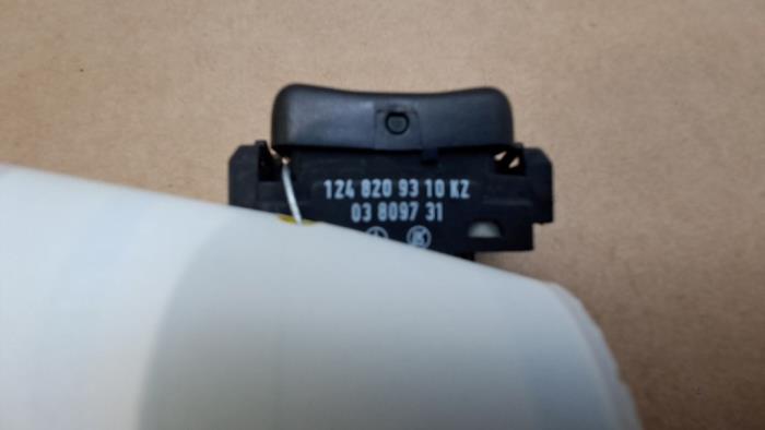Electric window switch Mercedes E-Klasse