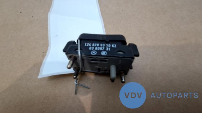 Electric window switch Mercedes E-Klasse