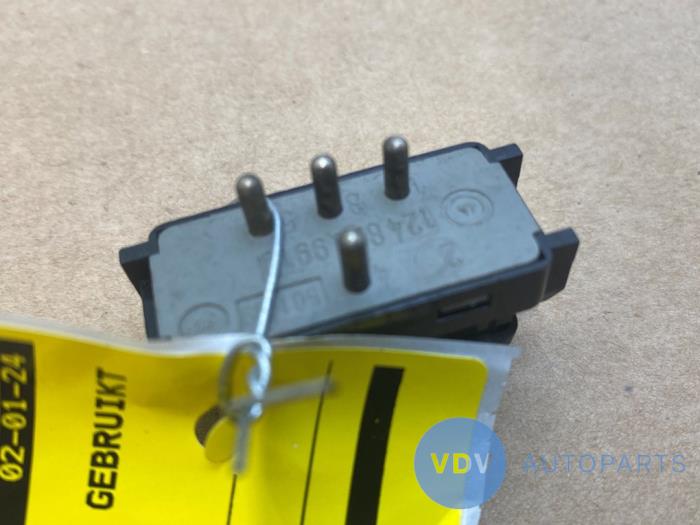 Switch Mercedes E-Klasse