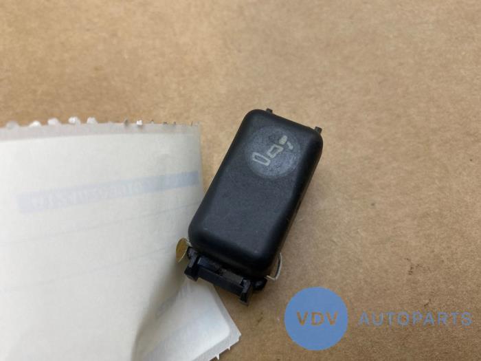 Switch Mercedes E-Klasse