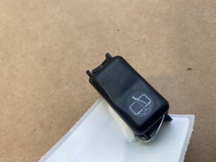 Switch Mercedes E-Klasse