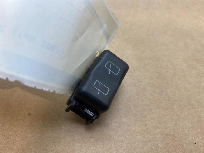 Switch Mercedes E-Klasse