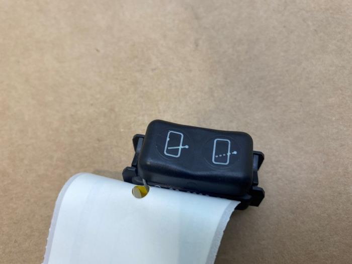 Switch Mercedes E-Klasse