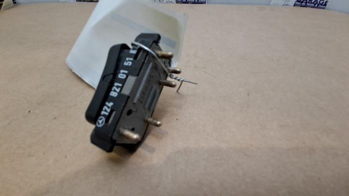 Switch Mercedes E-Klasse