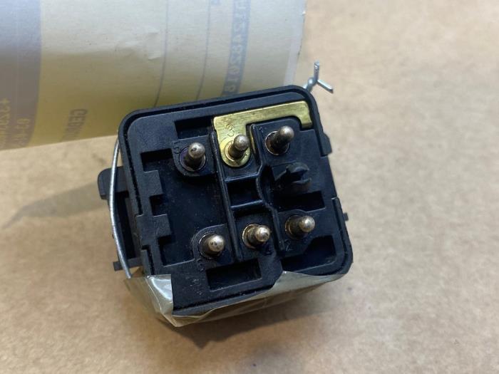 Switch Mercedes E-Klasse