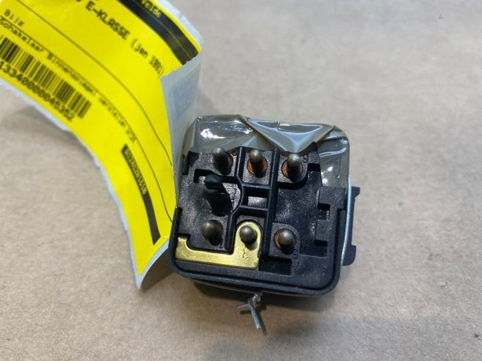 Switch Mercedes E-Klasse