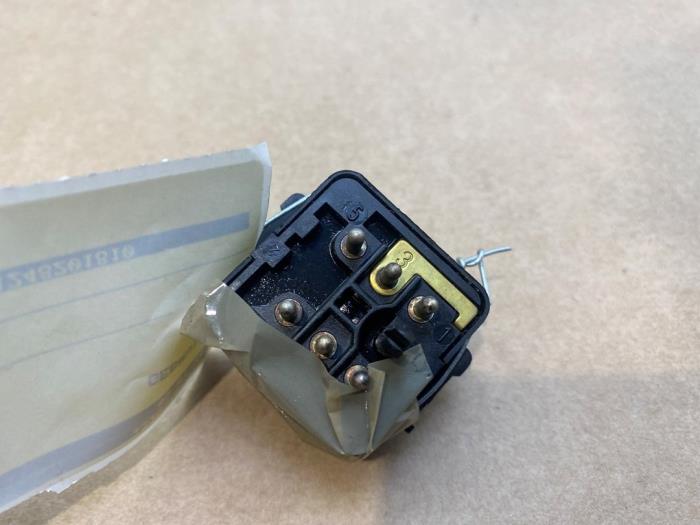 Switch Mercedes E-Klasse