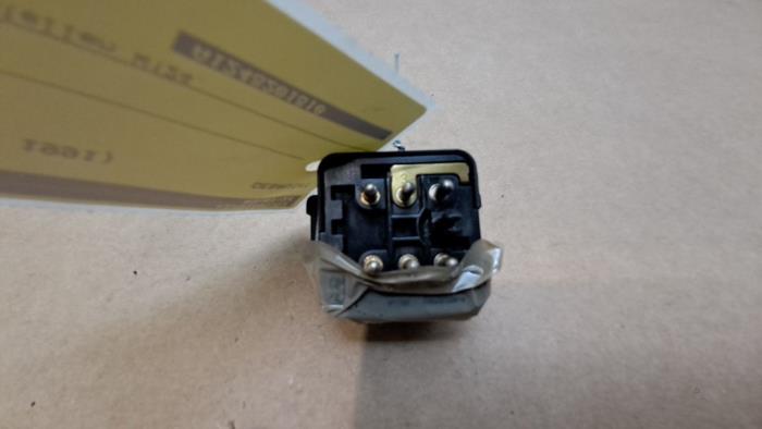 Switch Mercedes E-Klasse