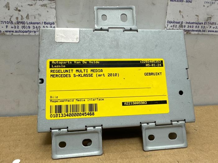 Multi-media control unit Mercedes S-Klasse