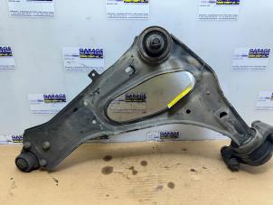 Gebruikte Draagarm rechts-voor Mercedes Vito (447.6) 1.6 111 CDI 16V Prijs € 90,75 Inclusief btw aangeboden door Autoparts Van De Velde