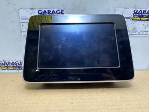 Gebruikte Navigatie Display Mercedes B (W246) 2.1 B-200 CDI BlueEFFICIENCY, B-200d 16V Prijs € 108,90 Inclusief btw aangeboden door Autoparts Van De Velde