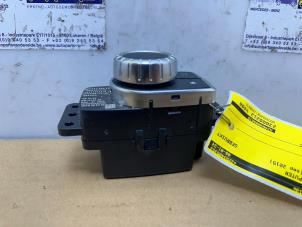 Gebruikte Bediening boordcomputer Mercedes B (W246) 2.1 B-200 CDI BlueEFFICIENCY, B-200d 16V Prijs € 18,15 Inclusief btw aangeboden door Autoparts Van De Velde