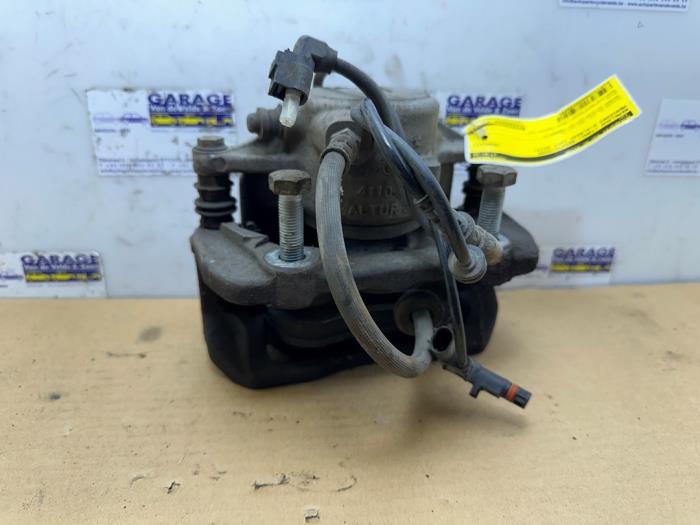 Etrier de frein (pince) avant droit Mercedes E-Klasse