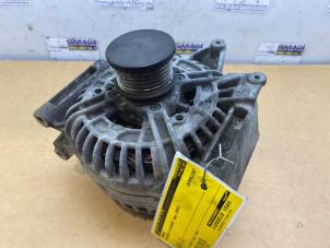 Gebruikte Dynamo Mercedes C Combi (S203) 2.2 C-200 CDI 16V Prijs € 90,75 Inclusief btw aangeboden door Autoparts Van De Velde