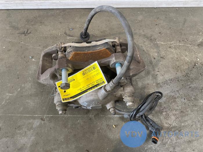 Remklauw (Tang) rechts-voor Mercedes CLS-Klasse