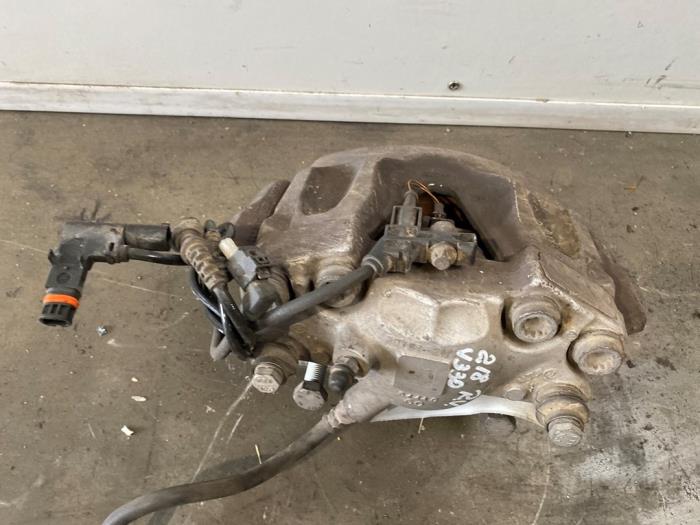 Front brake calliper, right Mercedes CLS-Klasse