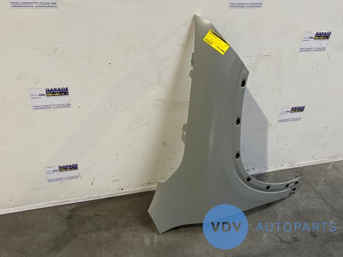 Blotnik prawy przód Mercedes GLA