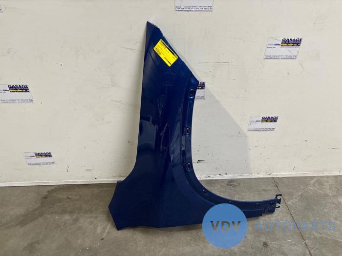 Blotnik prawy przód Mercedes GLA