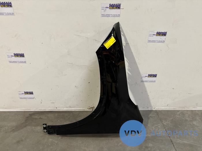 Blotnik prawy przód Mercedes GLA