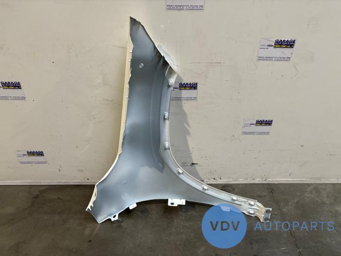 Blotnik prawy przód Mercedes GLA