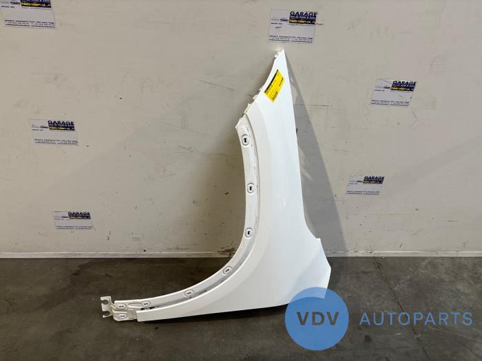 Blotnik prawy przód Mercedes GLA