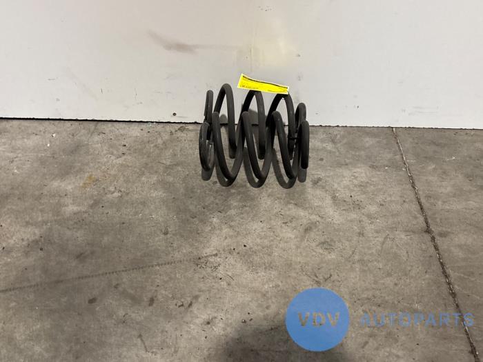 Sprezyna srubowa tyl Mercedes CLA