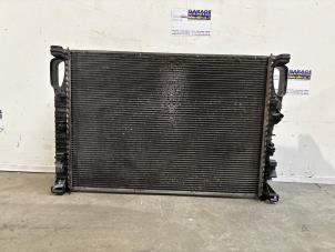 Gebruikte Radiateur Mercedes E (W211) 2.2 E-200 CDI 16V Prijs € 60,50 Inclusief btw aangeboden door Autoparts Van De Velde