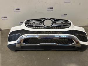 Gebruikte Bumper voor Mercedes GLE (V167) 350de 2.0 Turbo 16V 4-Matic Prijs € 1.603,25 Inclusief btw aangeboden door Autoparts Van De Velde