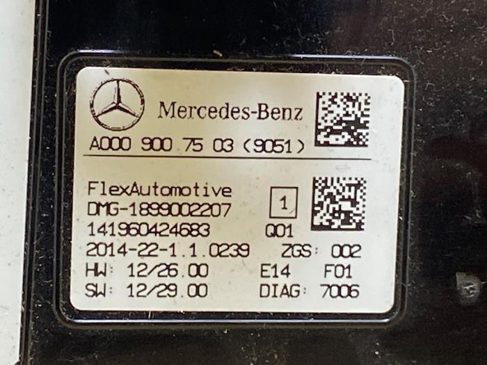 Oswietlenie wewnetrzne przód Mercedes GLA