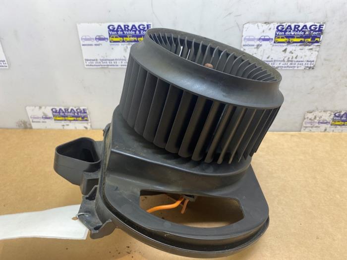 Heating and ventilation fan motor Mercedes GLA