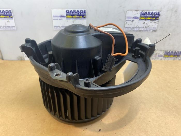 Heating and ventilation fan motor Mercedes GLA