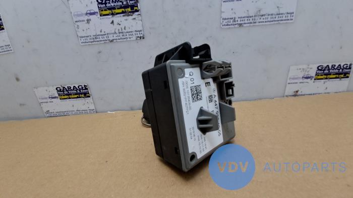 Serrure de contact + ordinateur Mercedes Vito