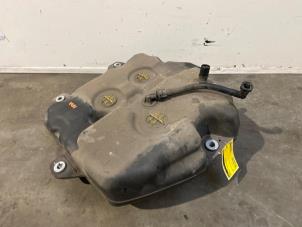 Gebruikte Adblue tank Mercedes C Estate (S205) C-200 BlueTEC, C-200 d 1.6 16V Prijs € 484,00 Inclusief btw aangeboden door Autoparts Van De Velde