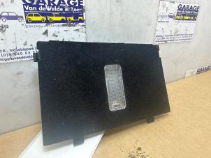 Gebruikte Antenne Mercedes E (W211) 2.2 E-220 CDI 16V Prijs € 18,15 Inclusief btw aangeboden door Autoparts Van De Velde