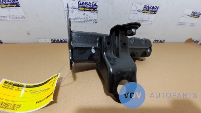 Wspornik części przedniej Mercedes Vito