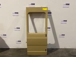 Gebruikte Achterklep deur rechts Mercedes G (463) G 350 BlueTEC V6 24V Prijs € 484,00 Inclusief btw aangeboden door Autoparts Van De Velde