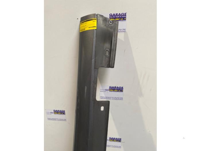 Seuil gauche Mercedes CLA