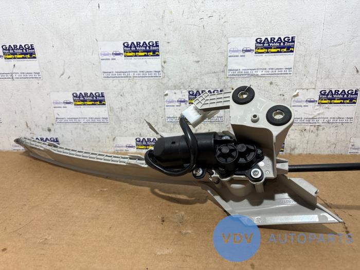 Wspornik tylnej pólki Mercedes C-Klasse