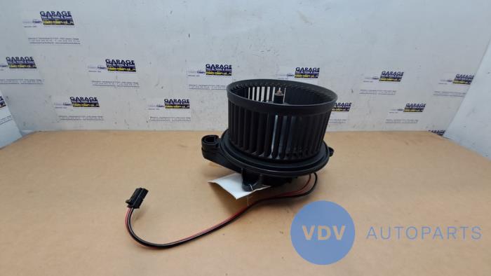 Heating and ventilation fan motor Mercedes GLB-Klasse