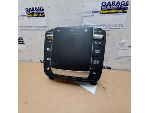 Gebruikte Bediening boordcomputer Mercedes GLB (247.6) 2.0 GLB-200d 4-Matic Prijs € 78,65 Inclusief btw aangeboden door Autoparts Van De Velde