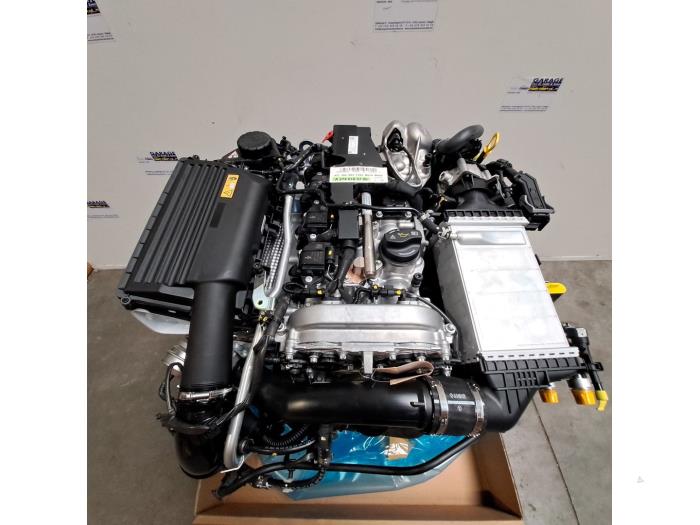 Motor van een Mercedes-Benz GLC (X253) 2.0 300 e 16V 4-Matic 2017