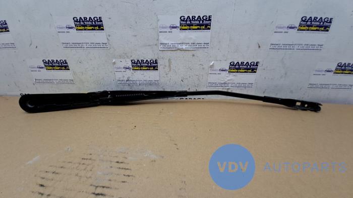 Ramie wycieraczki przedniej Mercedes GLB-Klasse