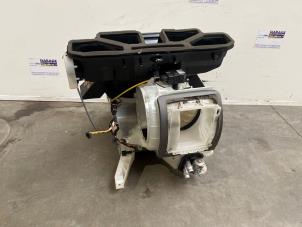 Gebruikte Chaufagebak Mercedes B (W245) 2.0 B-180 CDI 16V Prijs € 181,50 Inclusief btw aangeboden door Autoparts Van De Velde