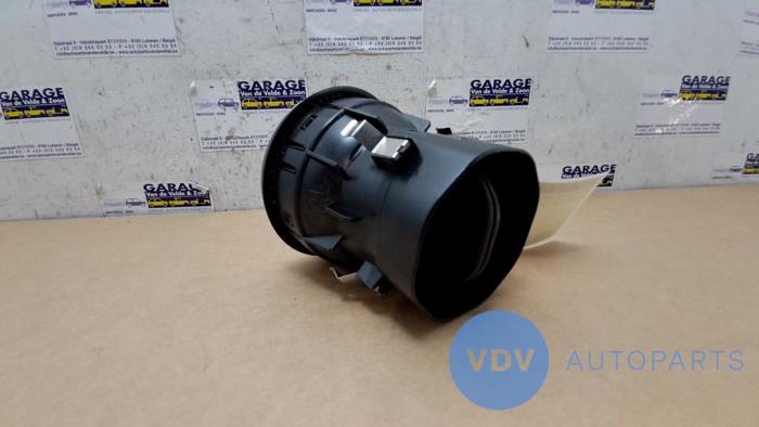 Grille aération tableau de bord Mercedes CLA